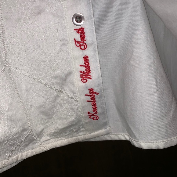 Brand new Robert Graham shirt - Picture 6 of 8